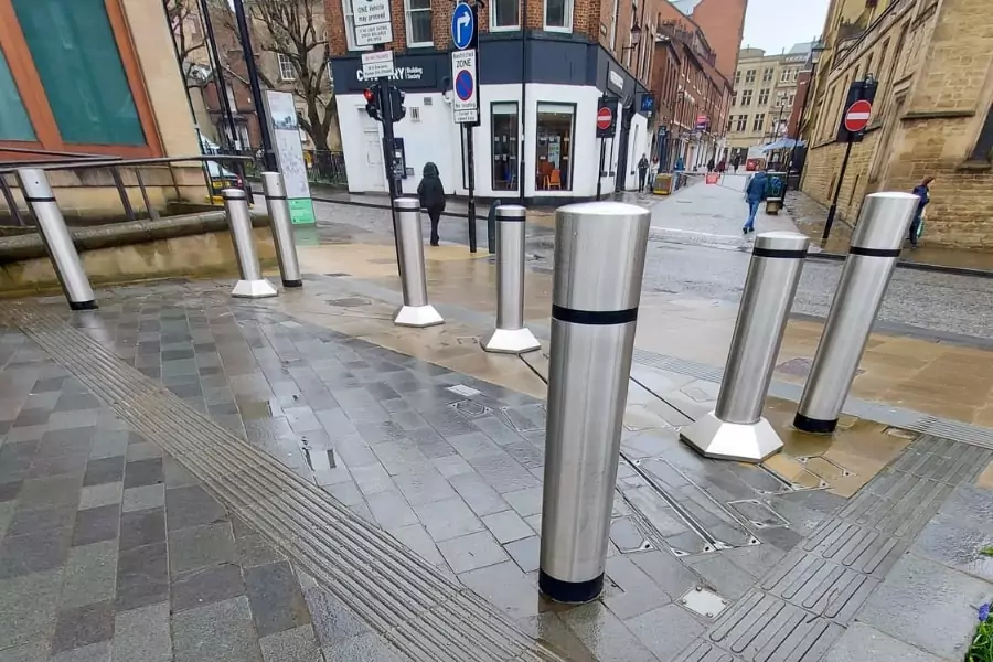 Sheffield matador bollards